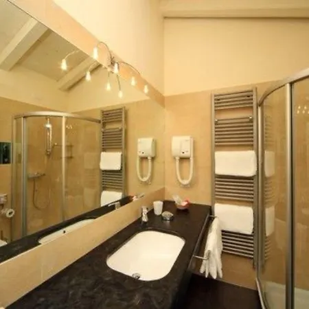 Szálloda Sailing Center 4*