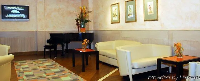 Hotel Sailing Center 4*