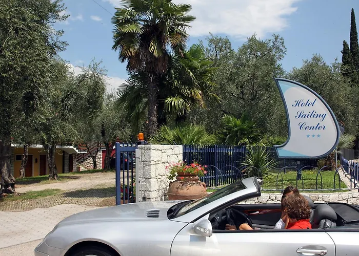 Sailing Center Hotel 4*