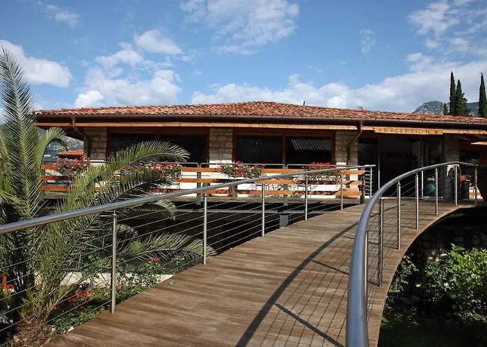 Hotel Sailing Center 4*