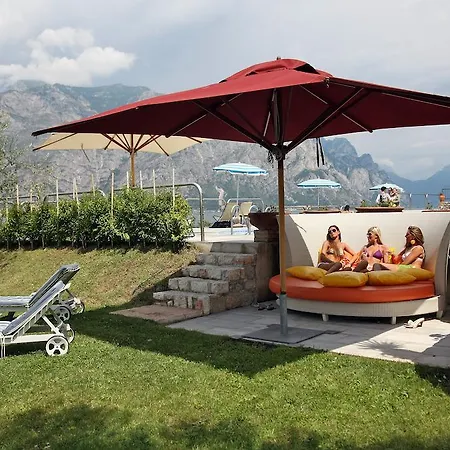 Hotel Sailing Center 4*