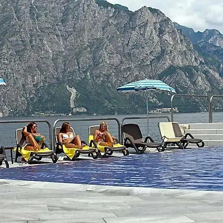 Ξενοδοχείο Sailing Center 4*
