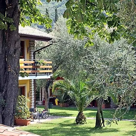 Sailing Center 4* Μαλτσεζίνε