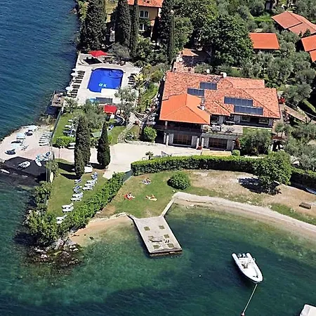 Ξενοδοχείο Sailing Center Μαλτσεζίνε