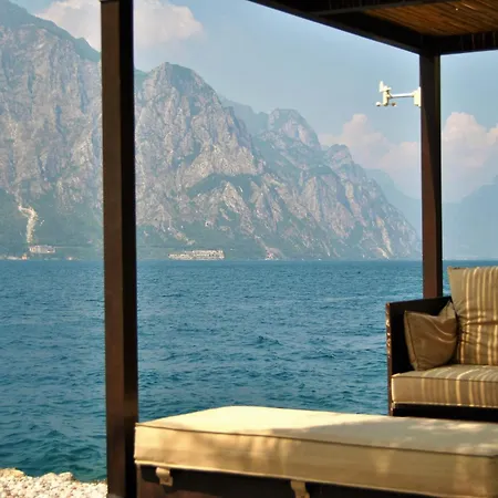 Sailing Center 4* Malcesine