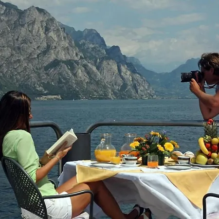 Hotel Sailing Center 4*